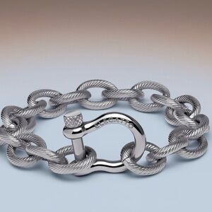 Elegant heavy Silver Chain Bracelet 8.0 inches! 
Made in Italy.🇮🇹Really stylish!